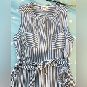 Monteau stripped dress white and blue seersucker Size LARGE